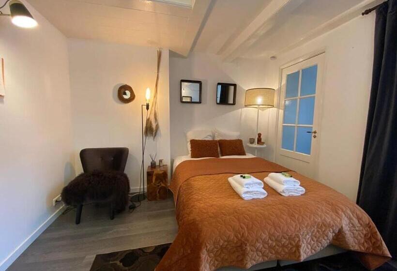 آپارتمان 1 خوابه, Cozy Studio In The Heart Of Amsterdam