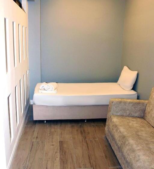 اتاق لوکس سه تخته, Avist Hotel Avcılar