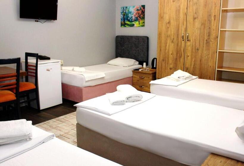 اتاق استاندارد چهارنفره با سرویس بهداشتی مشترک, Avist Hotel Avcılar