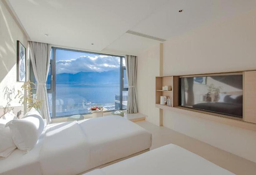 Номер Стандарт Вид на Озеро, Dali Oriental Seaview Hotel  Dali Erhai