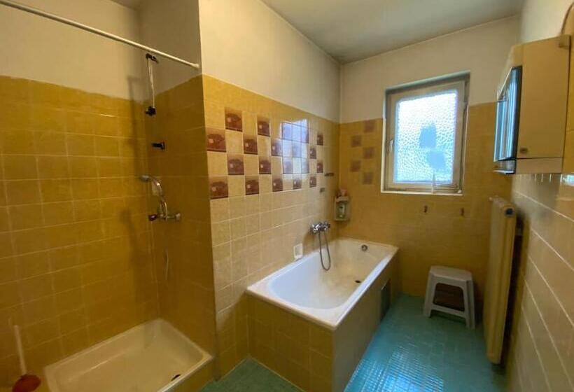 Апартаменты 3 Спальни, Apartment Nähe Linz