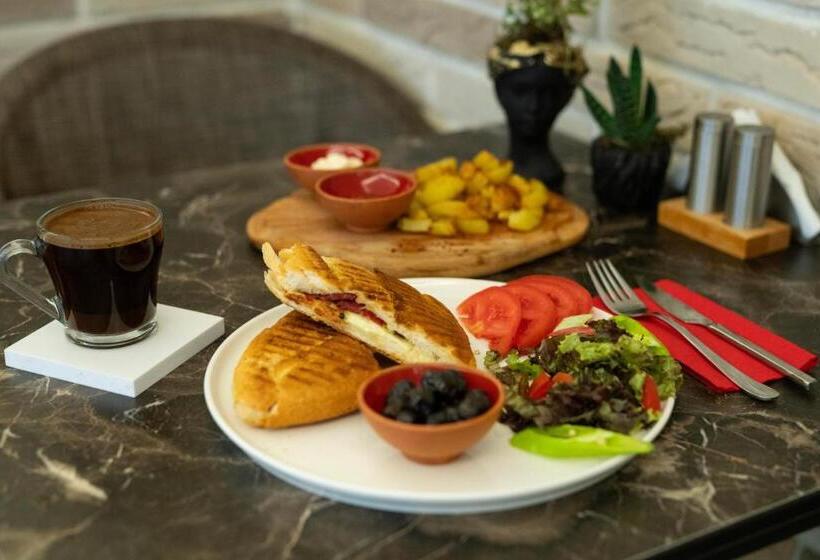 Номер Стандарт Трехместный, Rubby Hotel Kadıköy