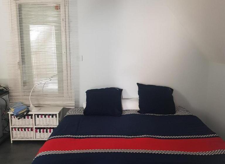 Номер Стандарт, Grande Chambre Entre Caen Et La Mer Chambre Terrasse Jardin Et Piscine
