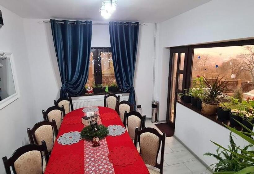 Вилла 3 Спальни, Piatra Rosie Pensiune Agroturistică