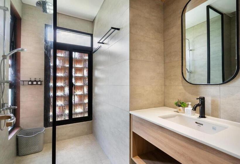 استودیوی استاندارد با چشم‌انداز دریا, The Rebirth Apartment Binh Chau Ho Tram