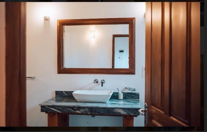 Люкс Вид на Бассейн, Amara Villa