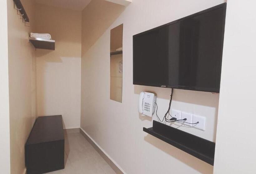 Номер Deluxe, Capital O 90897 Island City