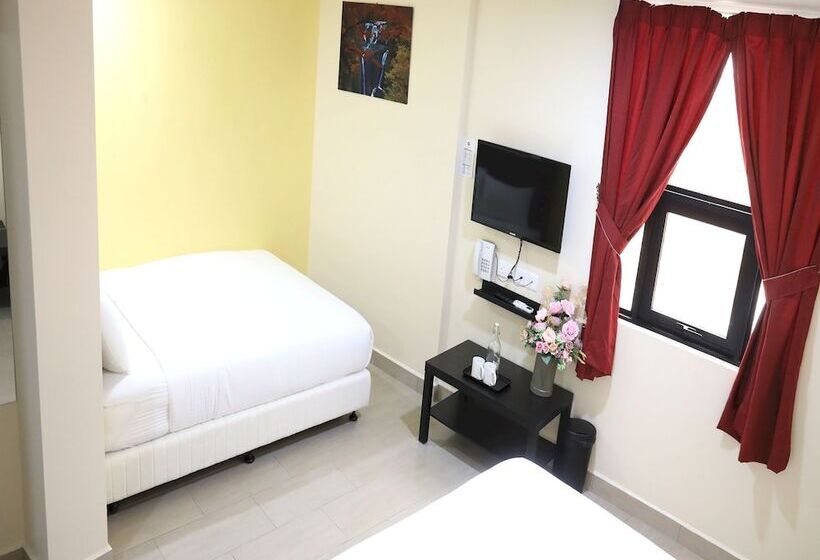 Family Suite, Capital O 90897 Island City