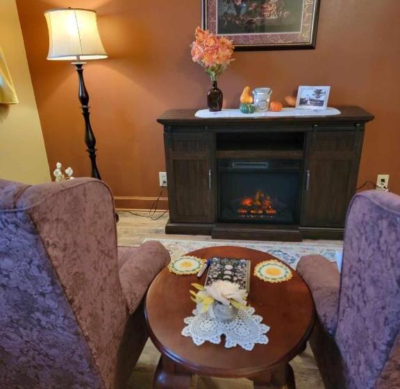 Номер Deluxe Кровать Кинг, Moonlight Manor Bed And Breakfast