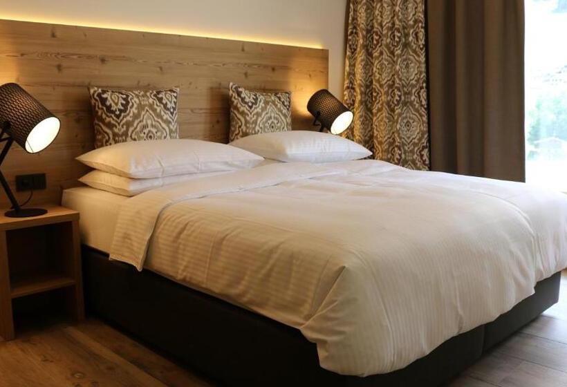 Apartamento 3 Dormitórios, Adler Resort