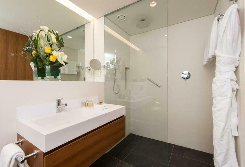 سوئیت پریمیوم, Fraser Suites Geneva   Serviced Apartments