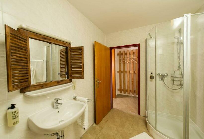 Номер Стандарт, Heimat   Das Natur Resort