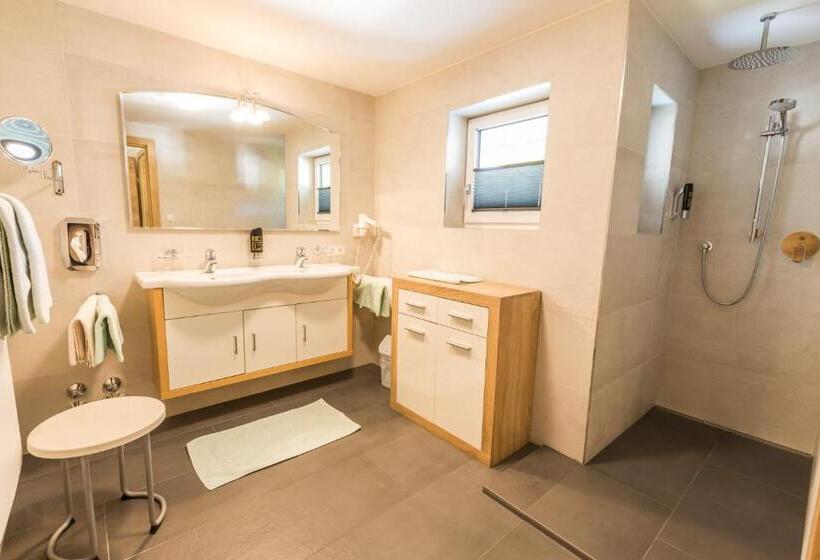 شقة غرفة نوم واحدة مزودة بشُرفة, S'hoamatl Dorfkrug Appartements