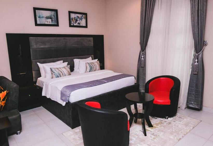 استودیوی استاندارد, Bon Hotel Asaba