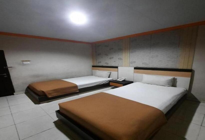 اتاق لوکس, Collection O 93163 Hotel Grand Kartika