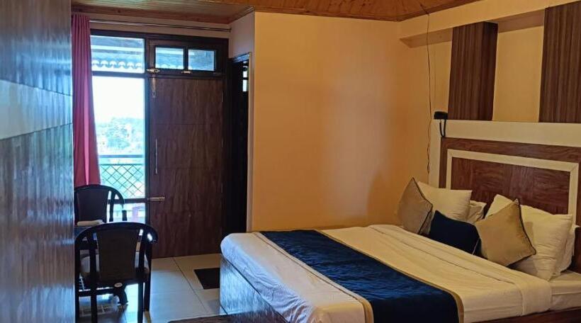 발코니 디럭스 룸, Sky Hill Top A Unit Of Kasauli View