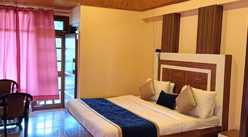 스탠다드 룸 산 전망, Sky Hill Top A Unit Of Kasauli View