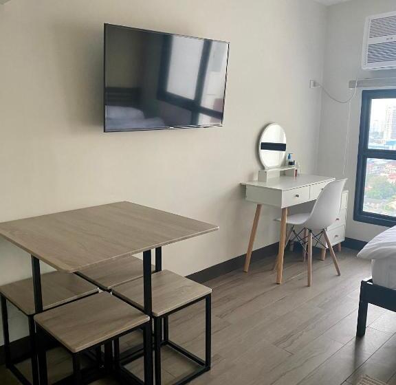スタンダードスタジオ, Cozy Fully Furnished Qc Studio With Skyline View