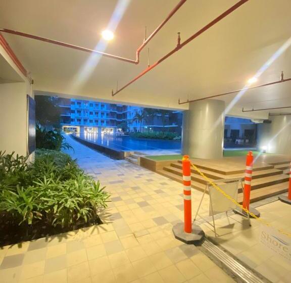 1 Bedroom Apartment with Balcony, Jejo Suite Home Shore 3 Residences Staycation