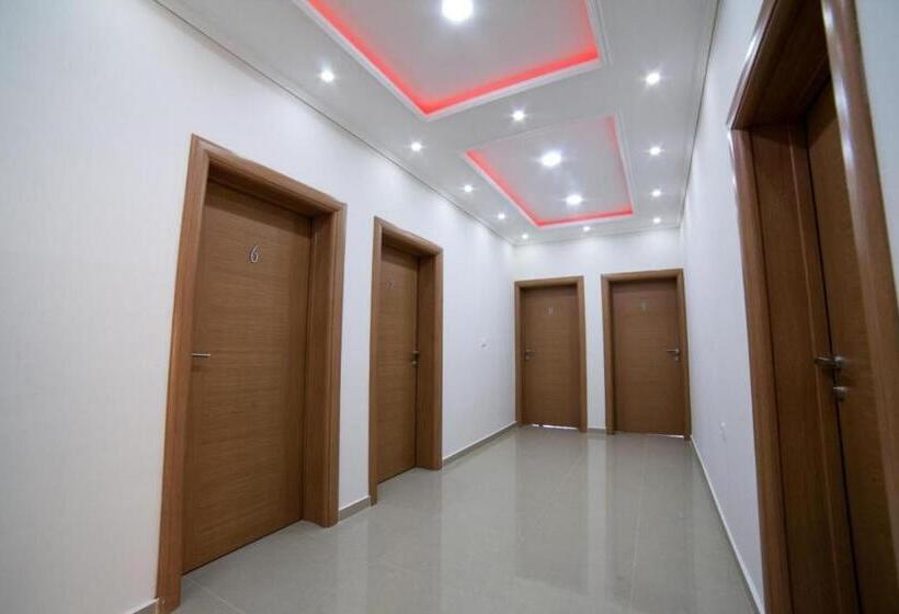اتاق لوکس, L&i Villa