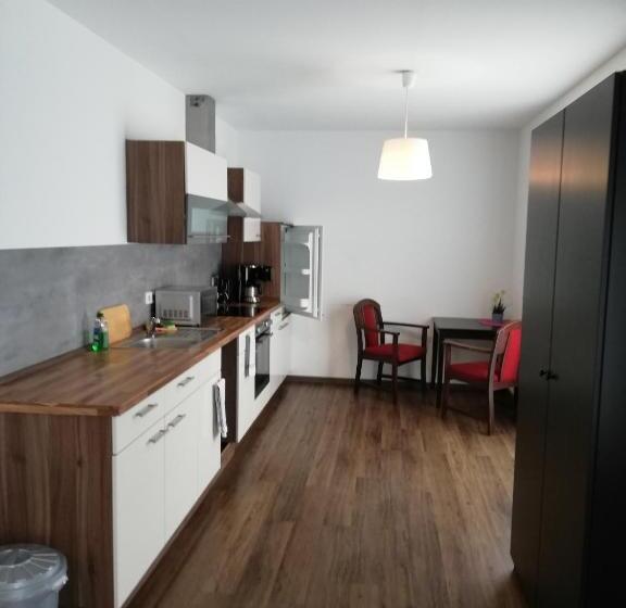 Апартаменты 3 Спальни, Apartmenthaus Mehrow