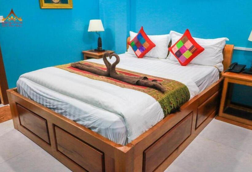 بانگلوی استاندارد, Phum Khmer Resort