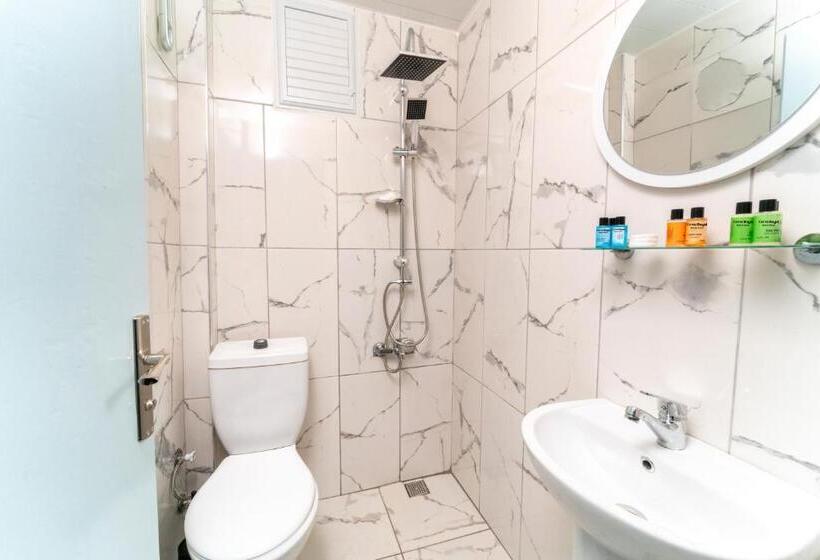 اتاق لوکس سه تخته, Kemer Royal Beach