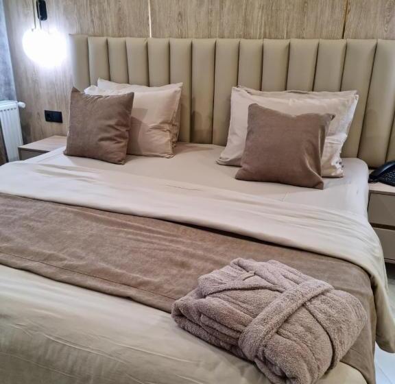 Economy Room, Badem Garden