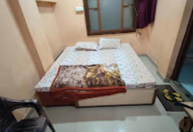 اتاق لوکس, Thakur Jii Bhopal