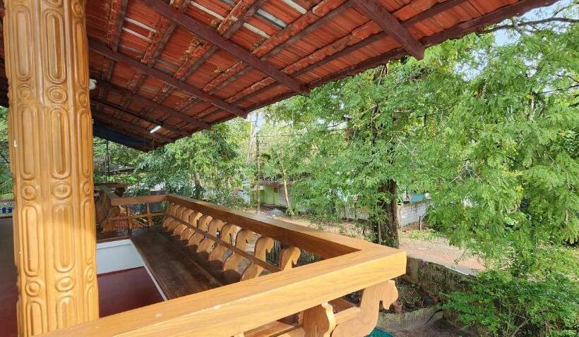 Семейный Номер Deluxe, Marari Johns Homestay  Mararikulam, Alappuzha