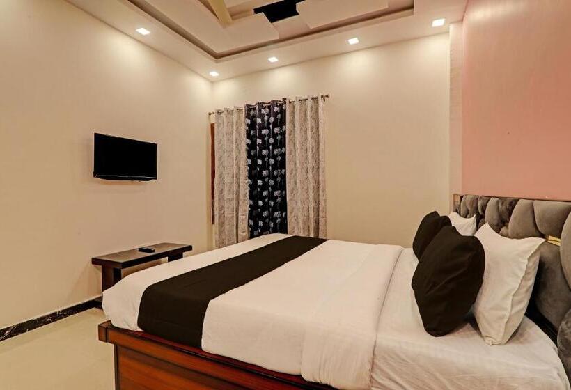 三人经典房间, Oyo Flagship Hotel Awadh Viram