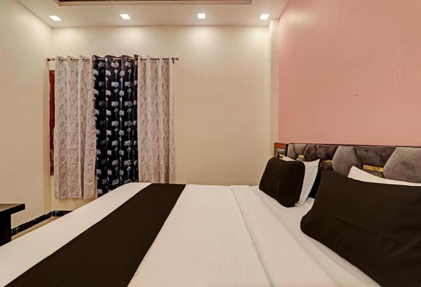 三人经典房间, Oyo Flagship Hotel Awadh Viram