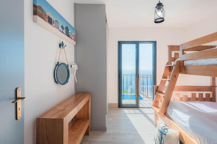 Семейный Номер, Superb Sea View
