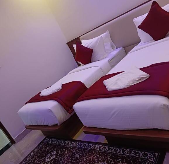 标准间, Grand Villa