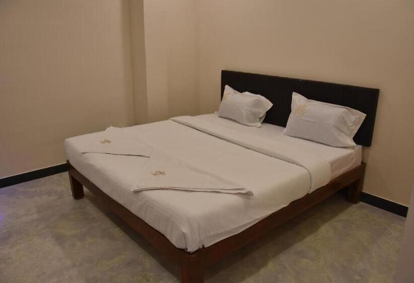 Номер Superior, O Rj Royal Inn