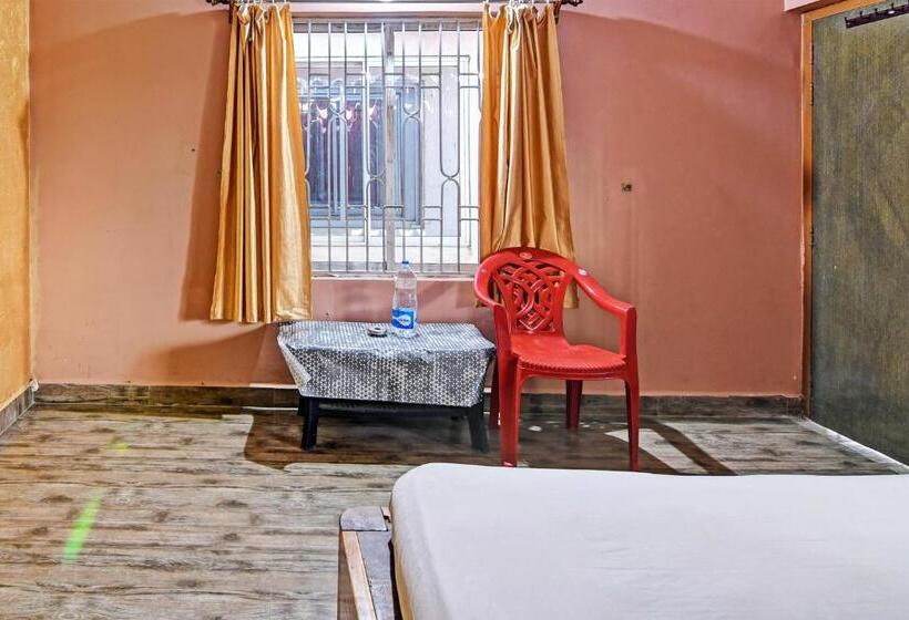 Трехместный Номер Классика, Oyo Sova Hotel & Resort