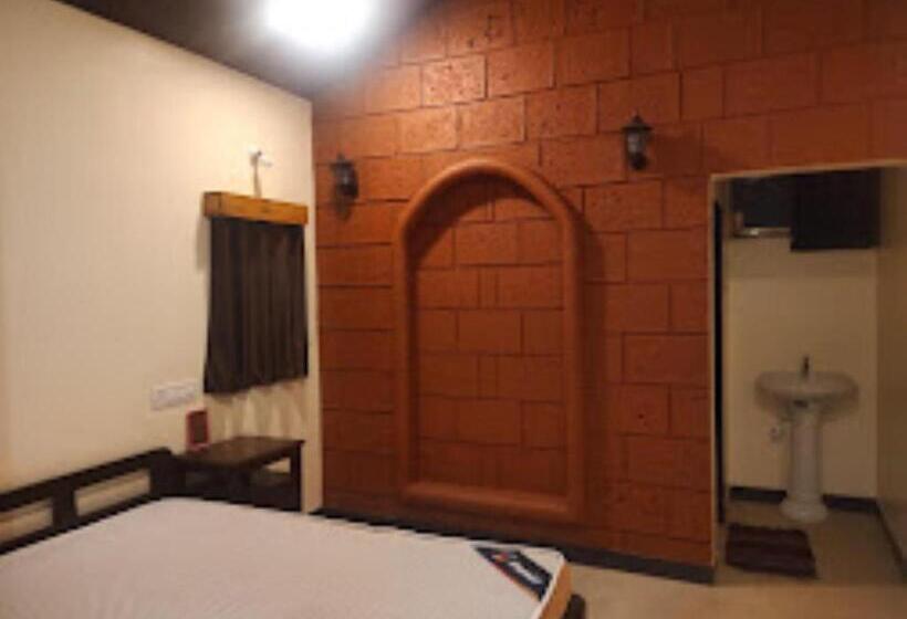 Номер Стандарт, Tarangan Resort Chiplun