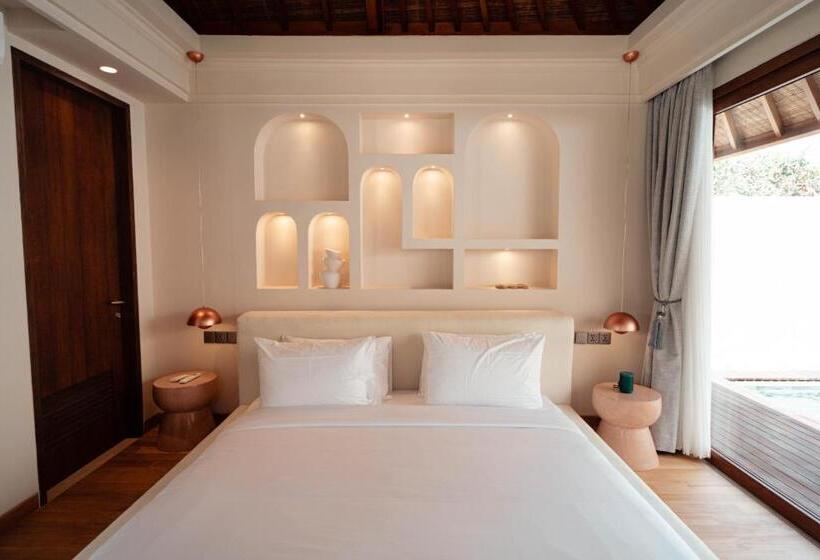 Suite with Pool, Poco Poco Villas By Aayan