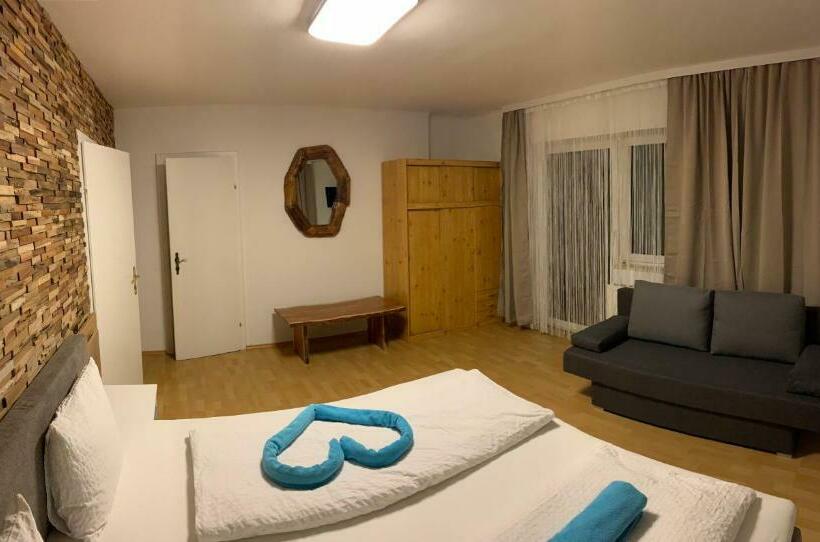 Номер Стандарт Трехместный, Gasthaus & Hotel Backhendlstation
