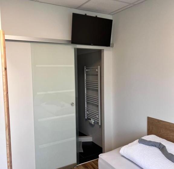 Quarto Superior Individual, Gasthaus & Hotel Backhendlstation