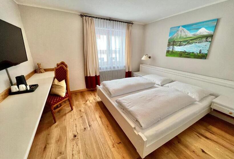 Номер Стандарт, Haus Schrofenstein