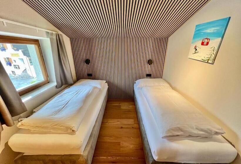 Трехместный Номер Комфорт, Haus Schrofenstein