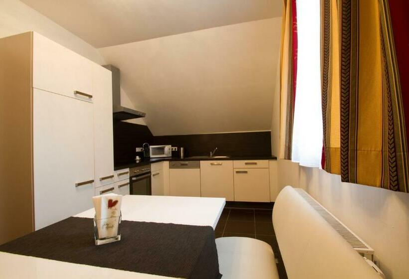 Апартаменты Deluxe 1 Спальня, Residenz Royal