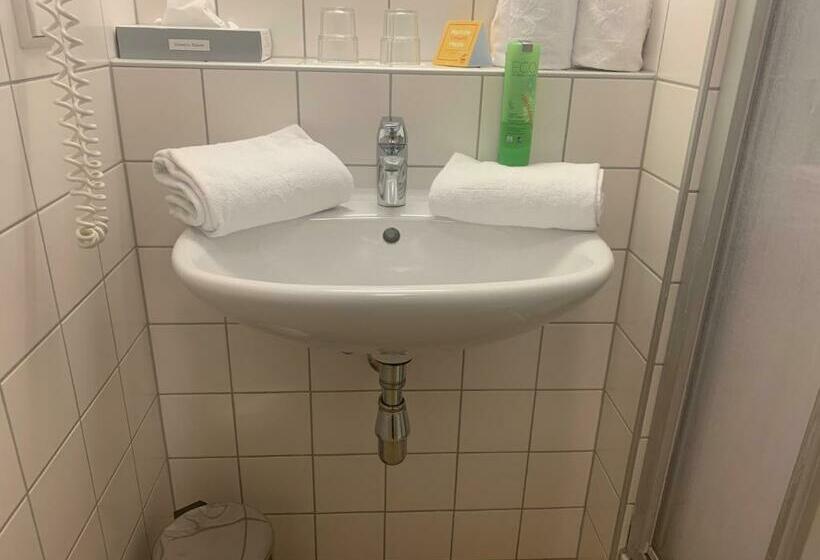 اتاق استاندارد سه نفره, Jufa Hotel Hochkar