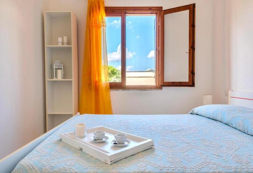 آپارتمان 2 خوابه, Apartments With Air Conditioning And Private Outdoor Area In The Center Of San Teodoro