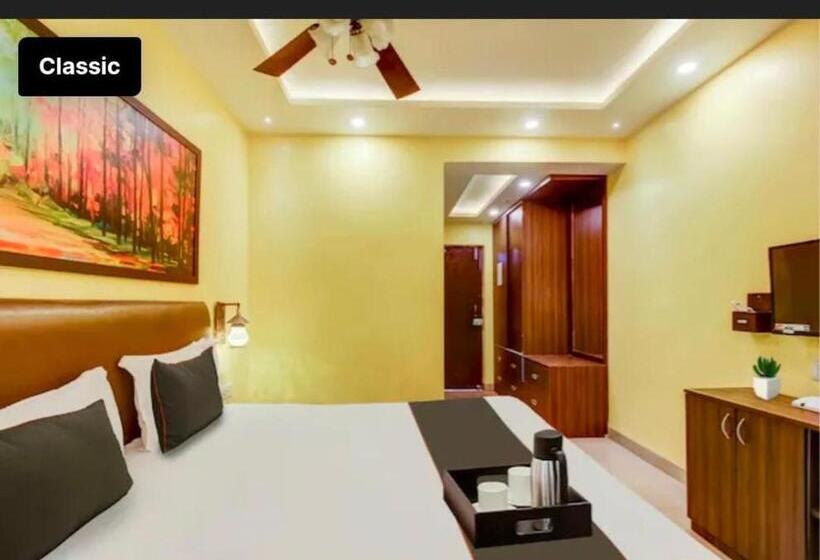 اتاق لوکس با بالکن و چشم‌انداز دریا, Joaqim S Baga Beach Resort Goa   50 Meters From Baga Beach