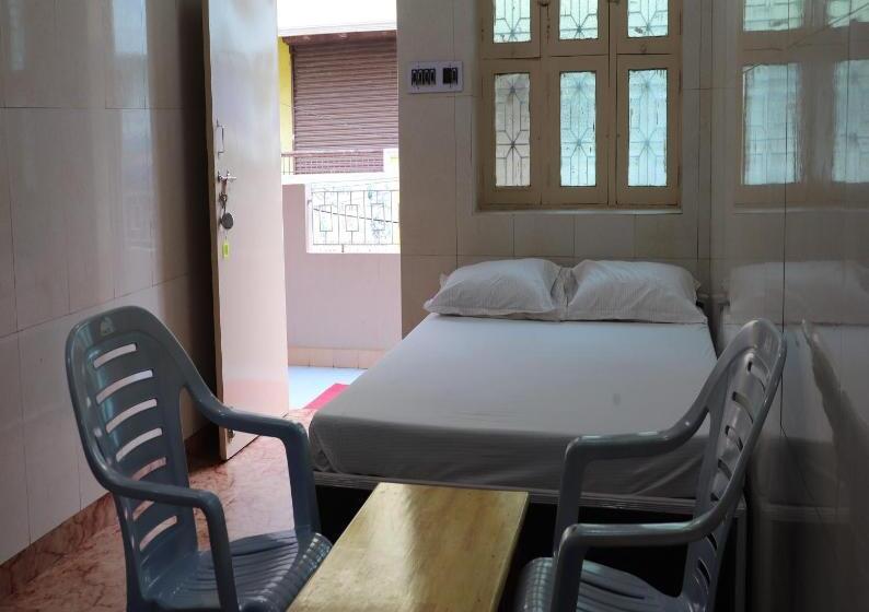 Quarto Estandar, Clinton Guest House