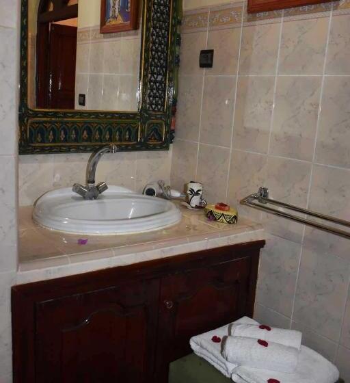 سوییت با چشم‌انداز استخر, Riad Le Petit Jardin