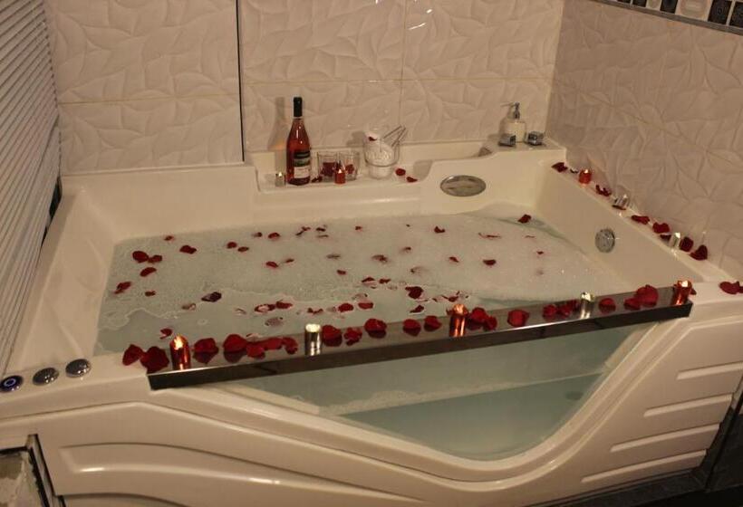 Люкс Повышенной Комфортности, Hostal Draba