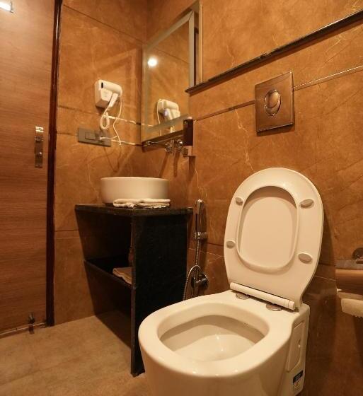اتاق سوپریور با تخت بزرگ, Elite Hotel Lime Stay Greater Noida
